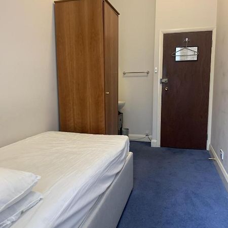 Merlyn Court Hotel ロンドン エクステリア 写真